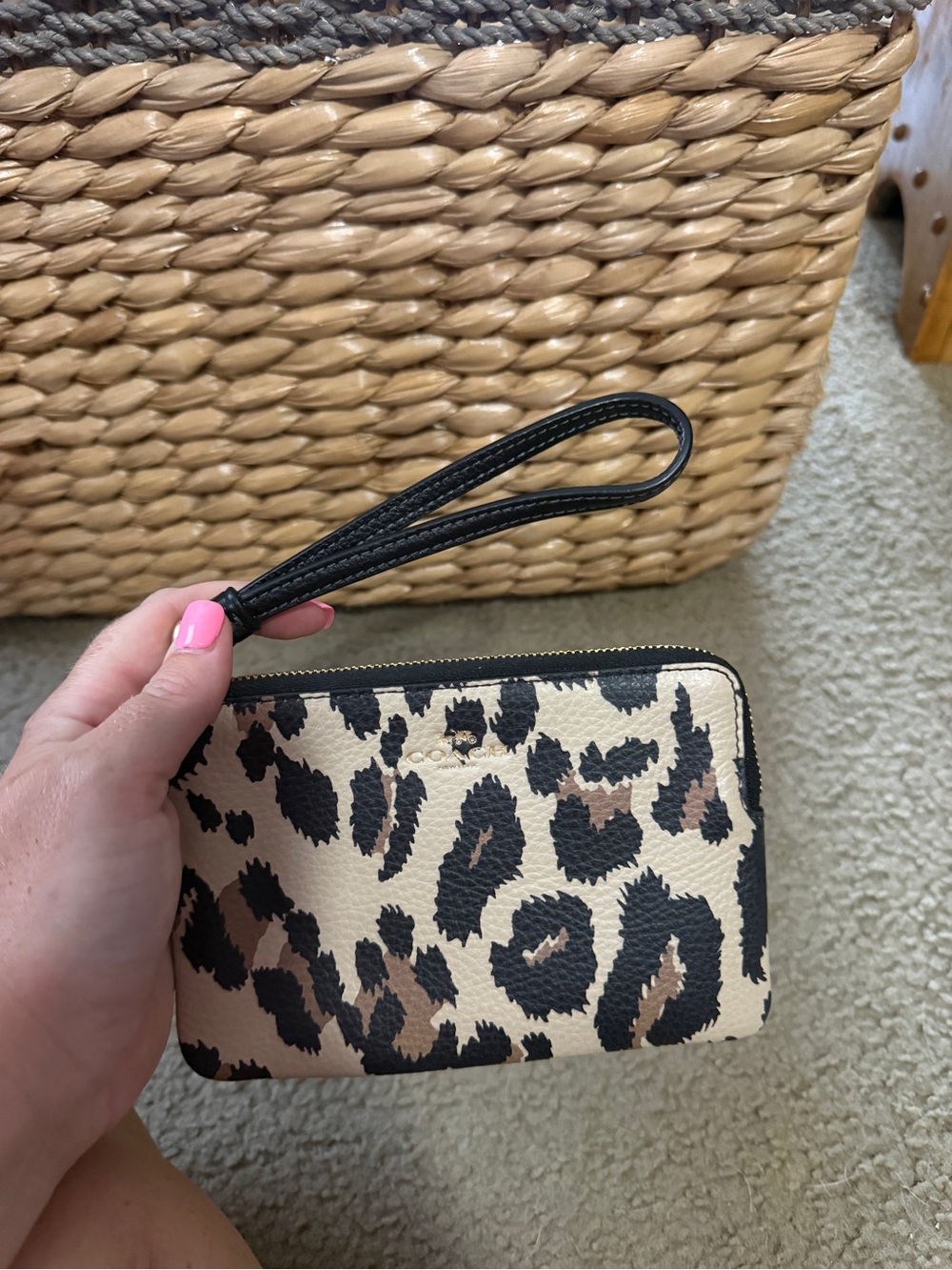Leopard Print Wristlet Wallet - Black & Tan